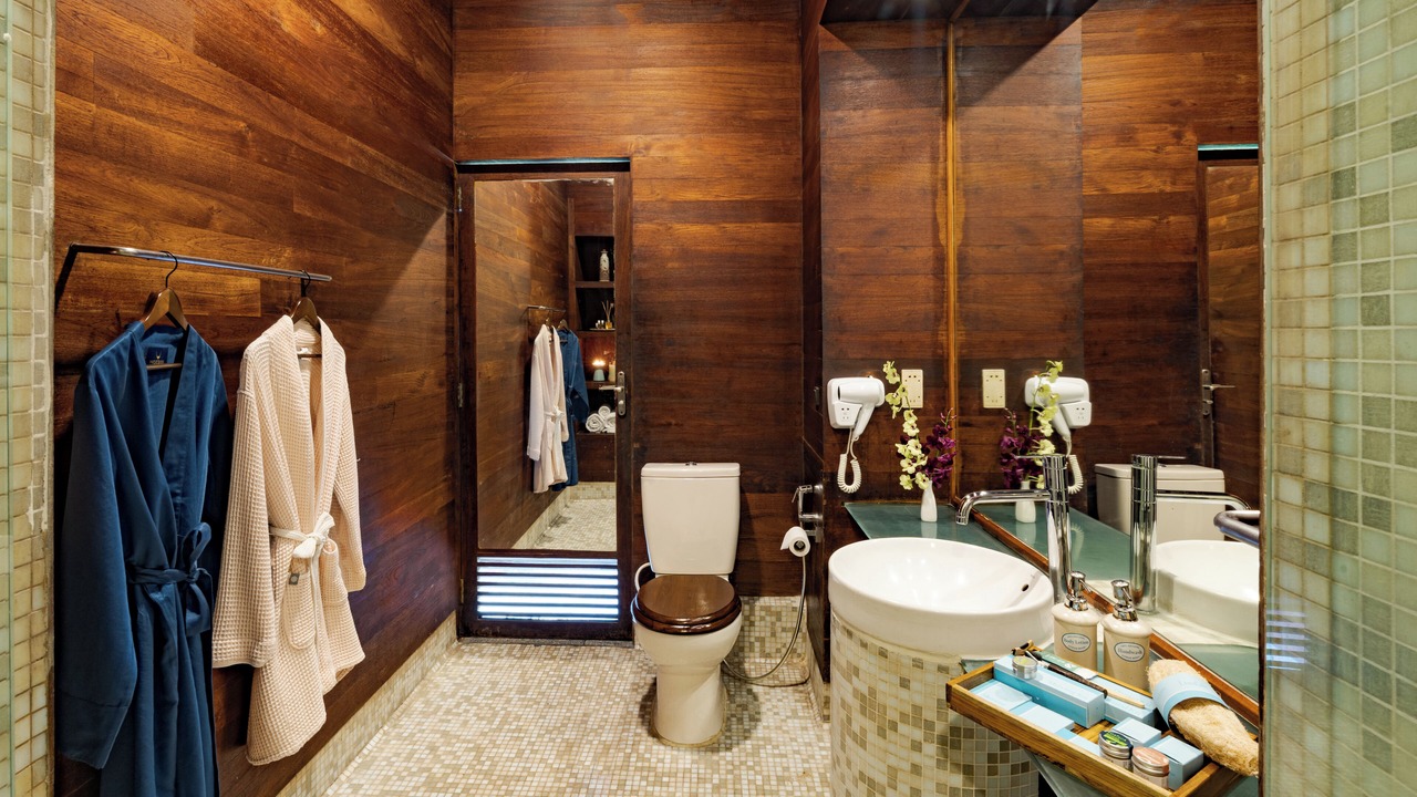 Photo of Bathroom in White Town