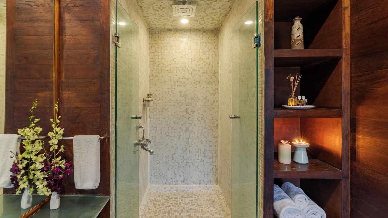 Photo of Bathroom in White Town