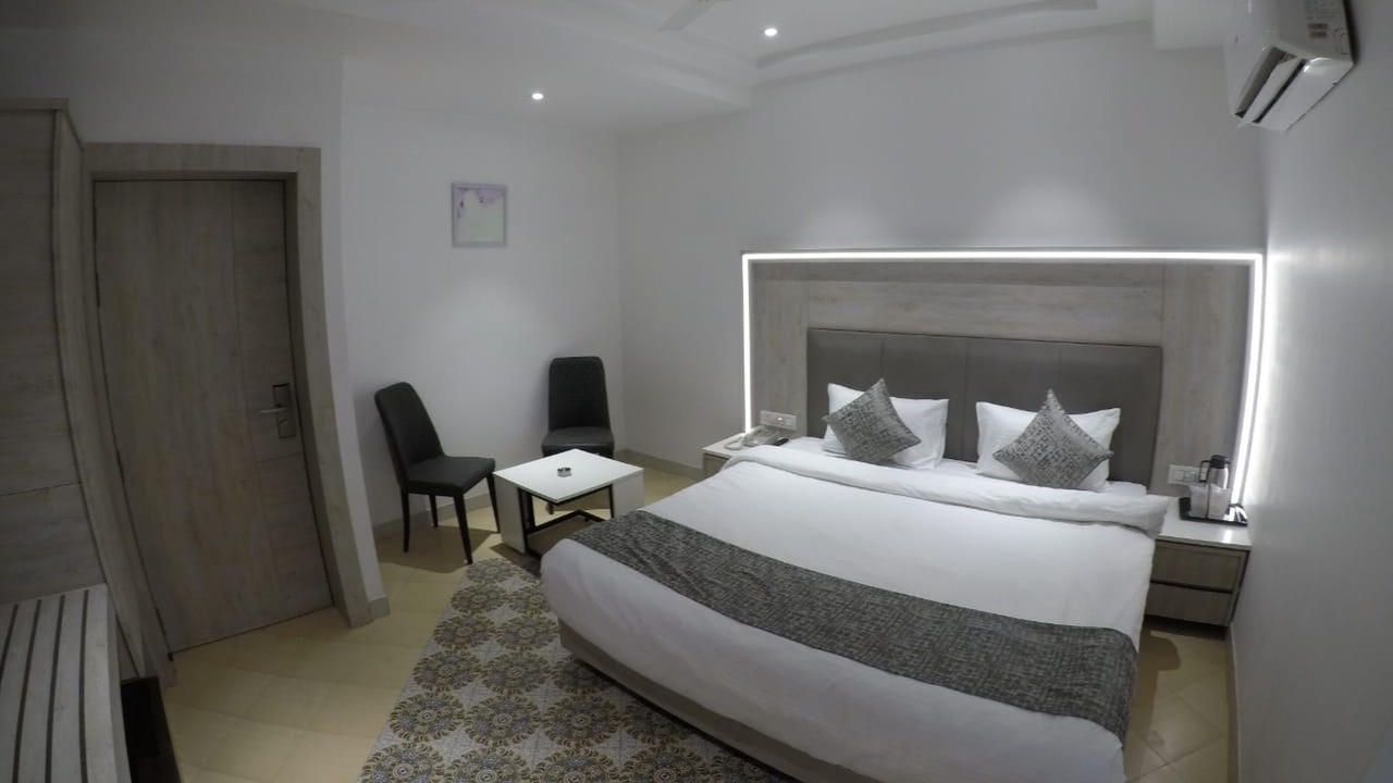Photo of Bedroom in Jabalpur