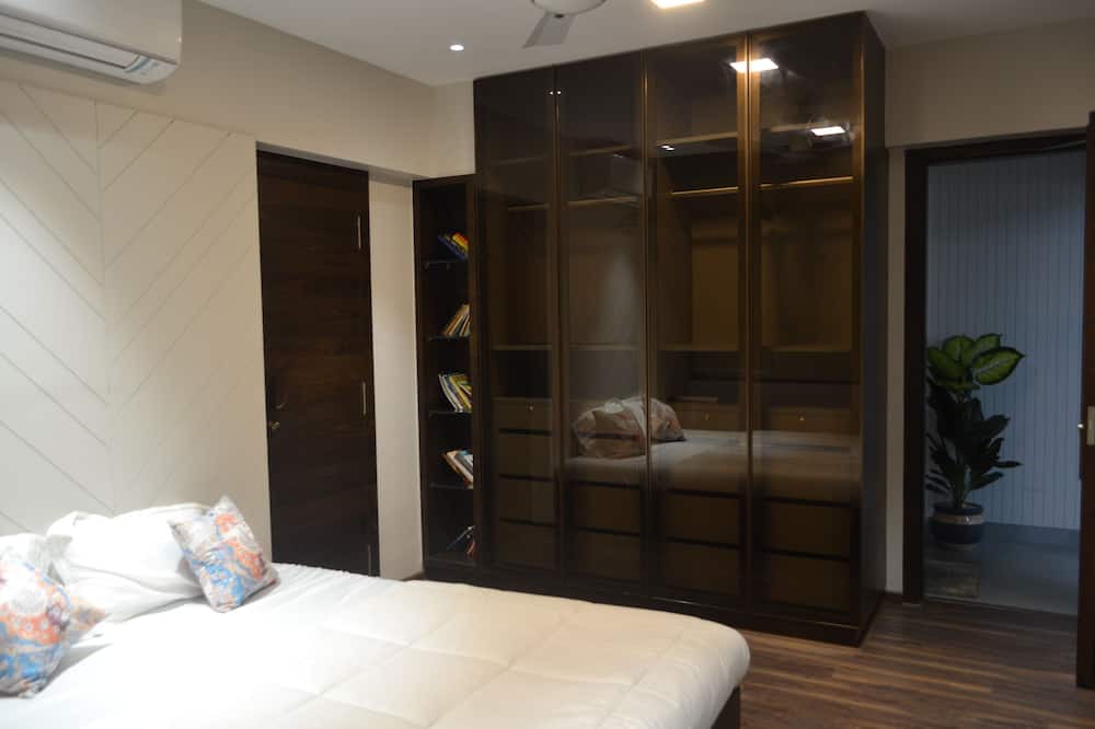 Photo of Bedroom in Mahim