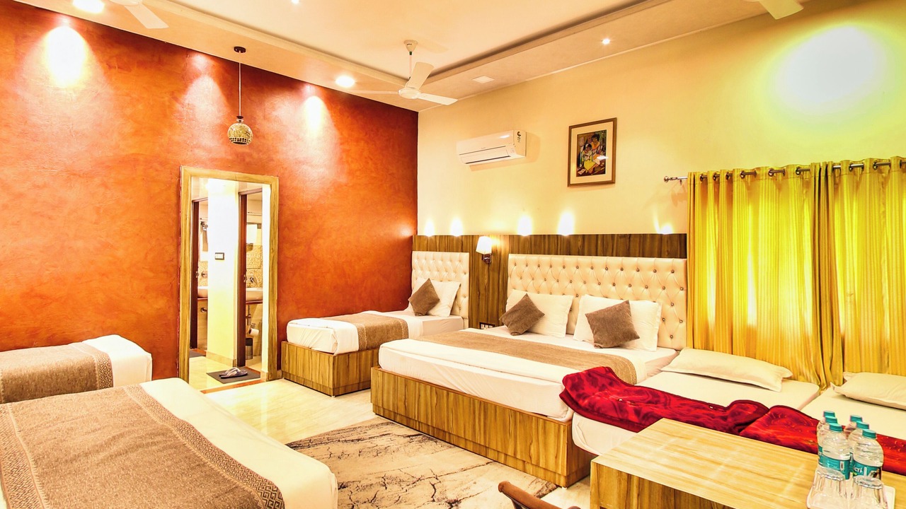 Photo of Bedroom in Mount Abu