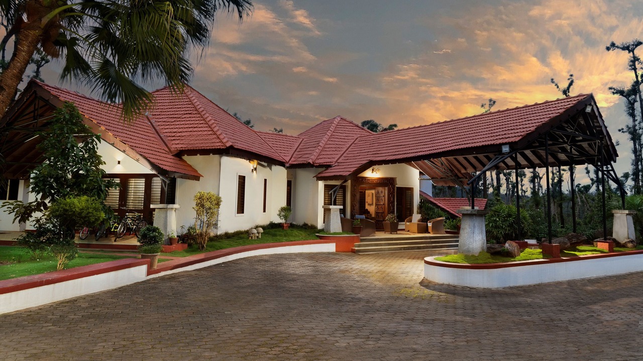 Photo of Outdoor in Alur