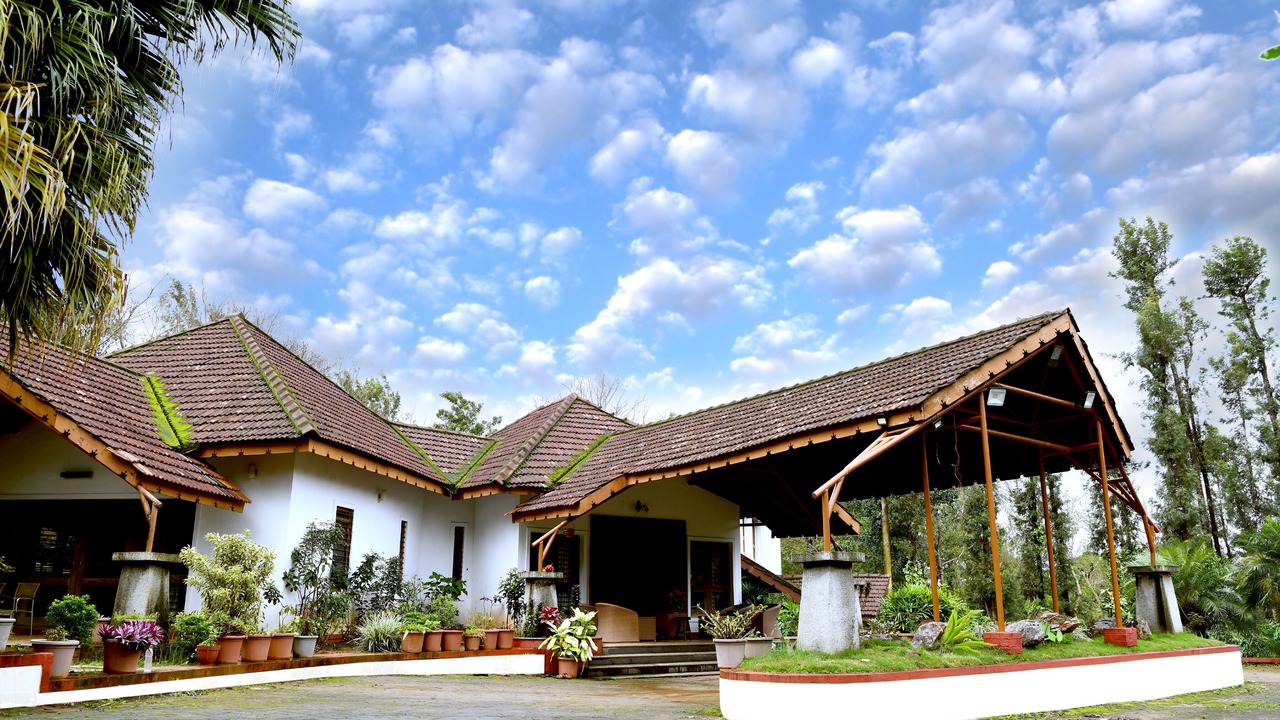 Photo of Outdoor in Alur