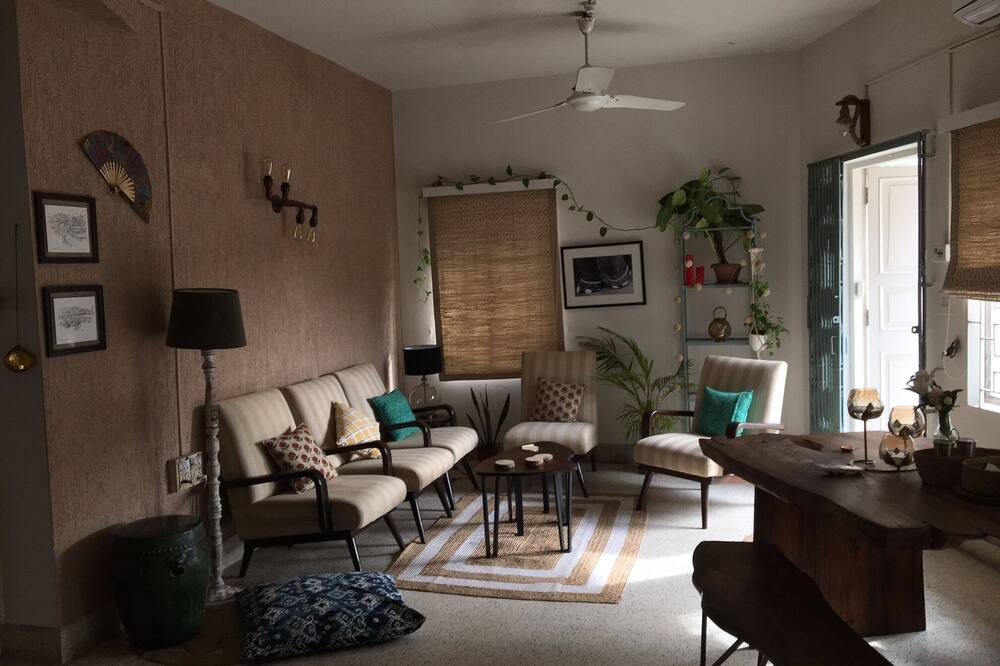 Photo of Livingroom in Ballygunge