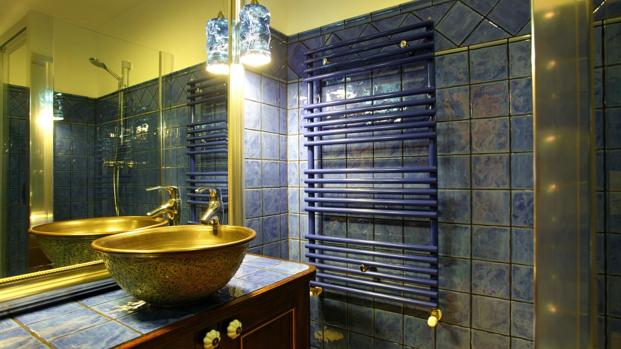 Photo of Bathroom in Mamaia-Sat