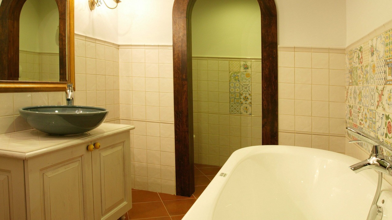 Photo of Bathroom in Mamaia-Sat
