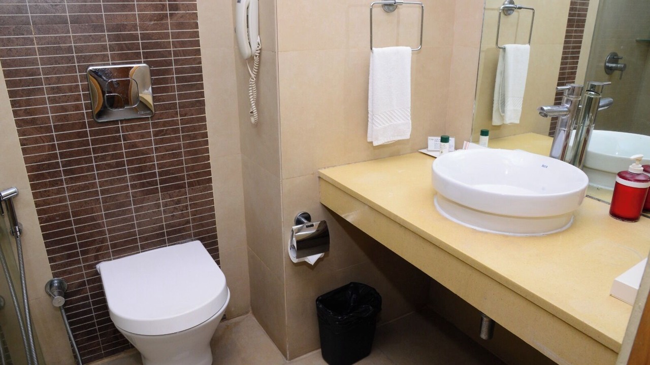 Photo of Bathroom in Kadubeesanahalli