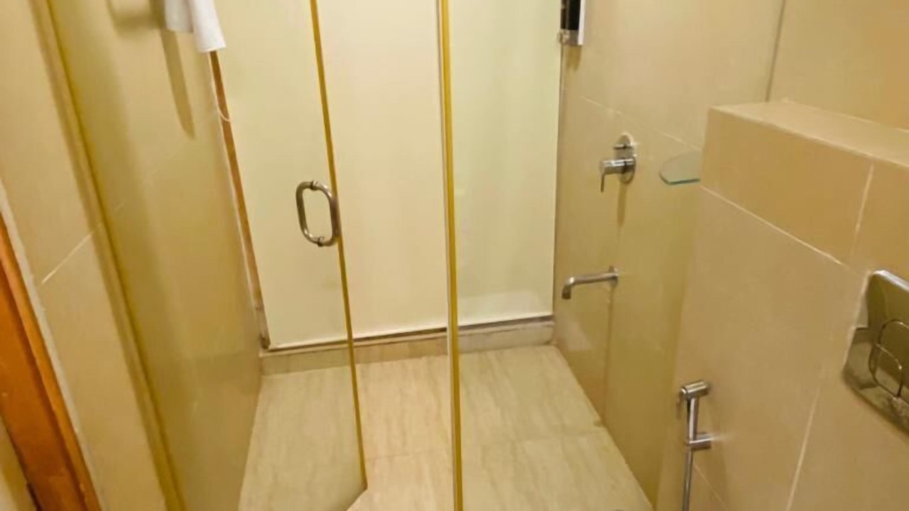 Photo of Bathroom in Kadubeesanahalli