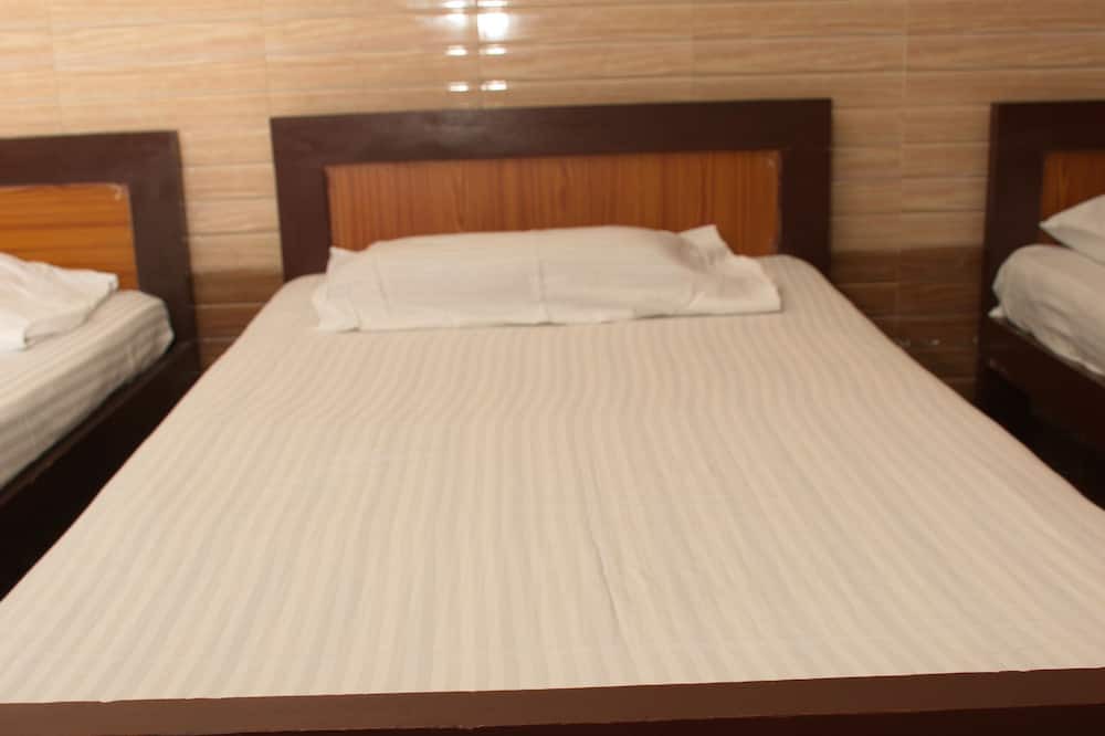Photo of Bedroom in Kelambakkam
