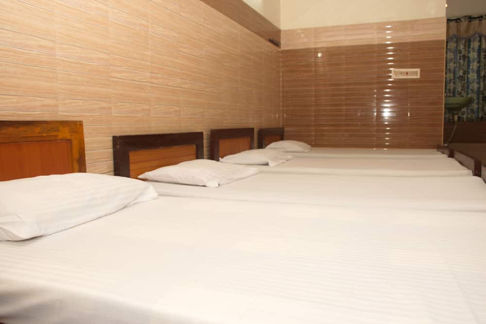Photo of Bedroom in Kelambakkam
