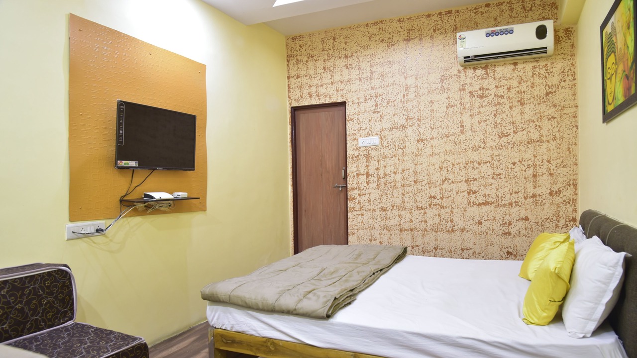 Photo of Bedroom in Hingana