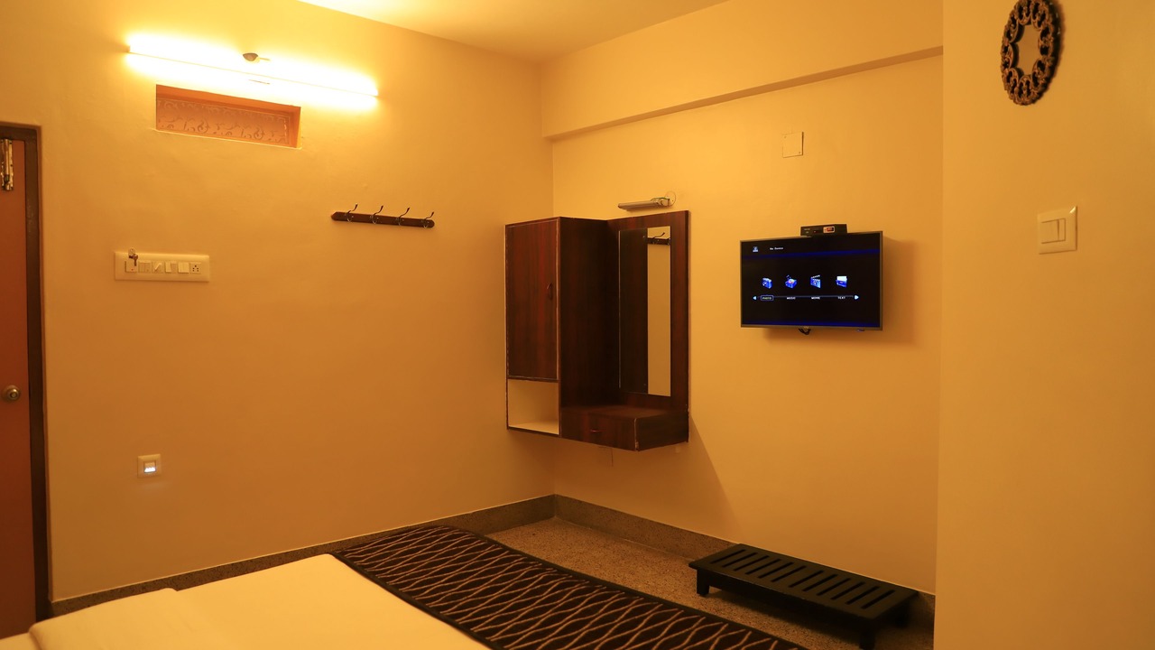 Photo of Bedroom in Madurai Main