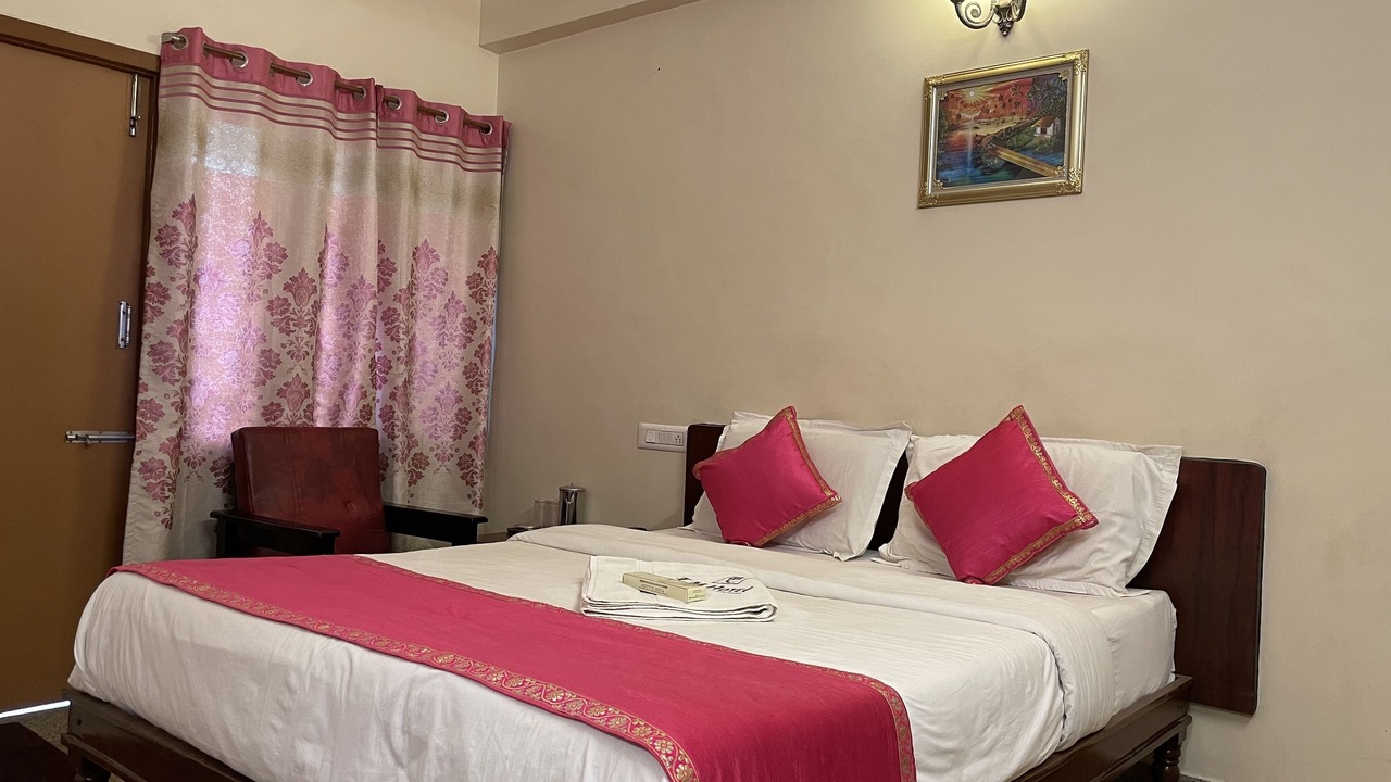 Photo of Bedroom in Madurai Main