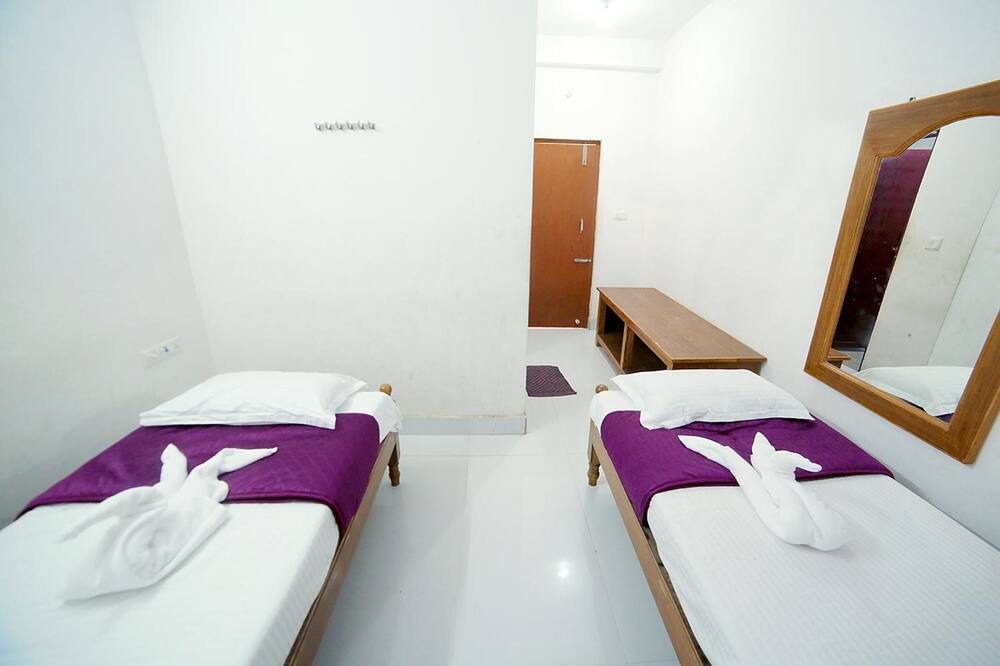 Photo of Bedroom in Mahabalipuram Beach