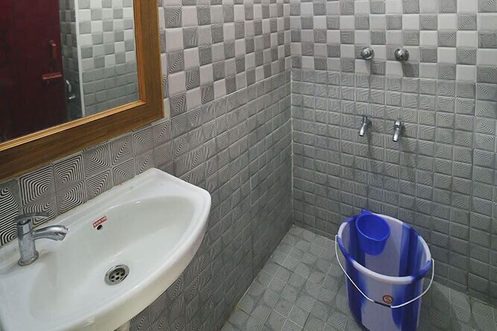 Photo of Bathroom in Mahabalipuram Beach