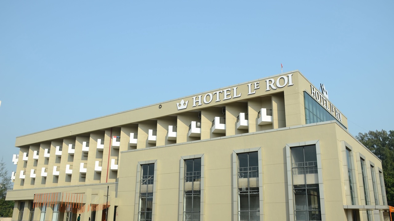 Photo of Buildings in Digha