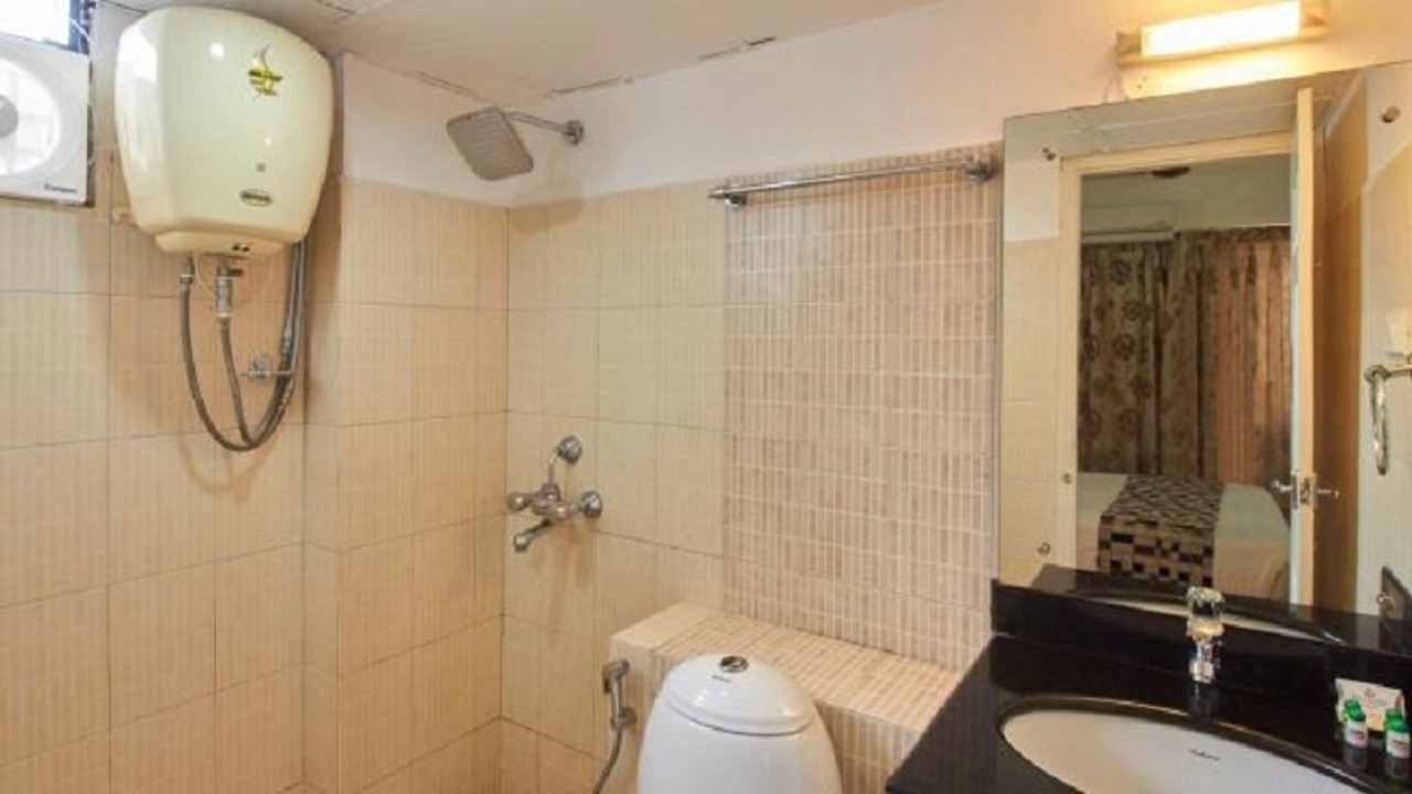 Photo of Bathroom in Kaloor