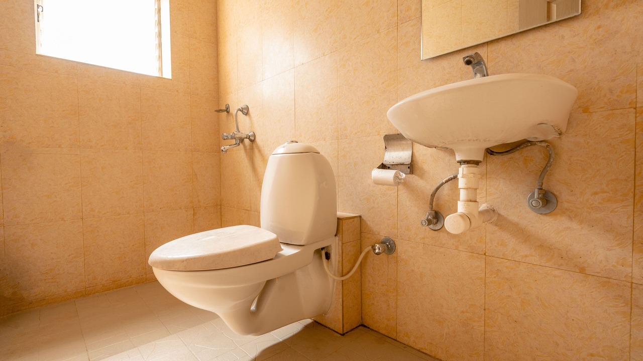 Photo of Bathroom in Shiroda