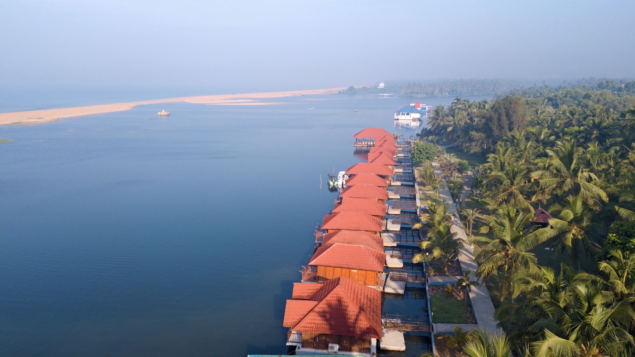 Photo of Outdoor in Poovar