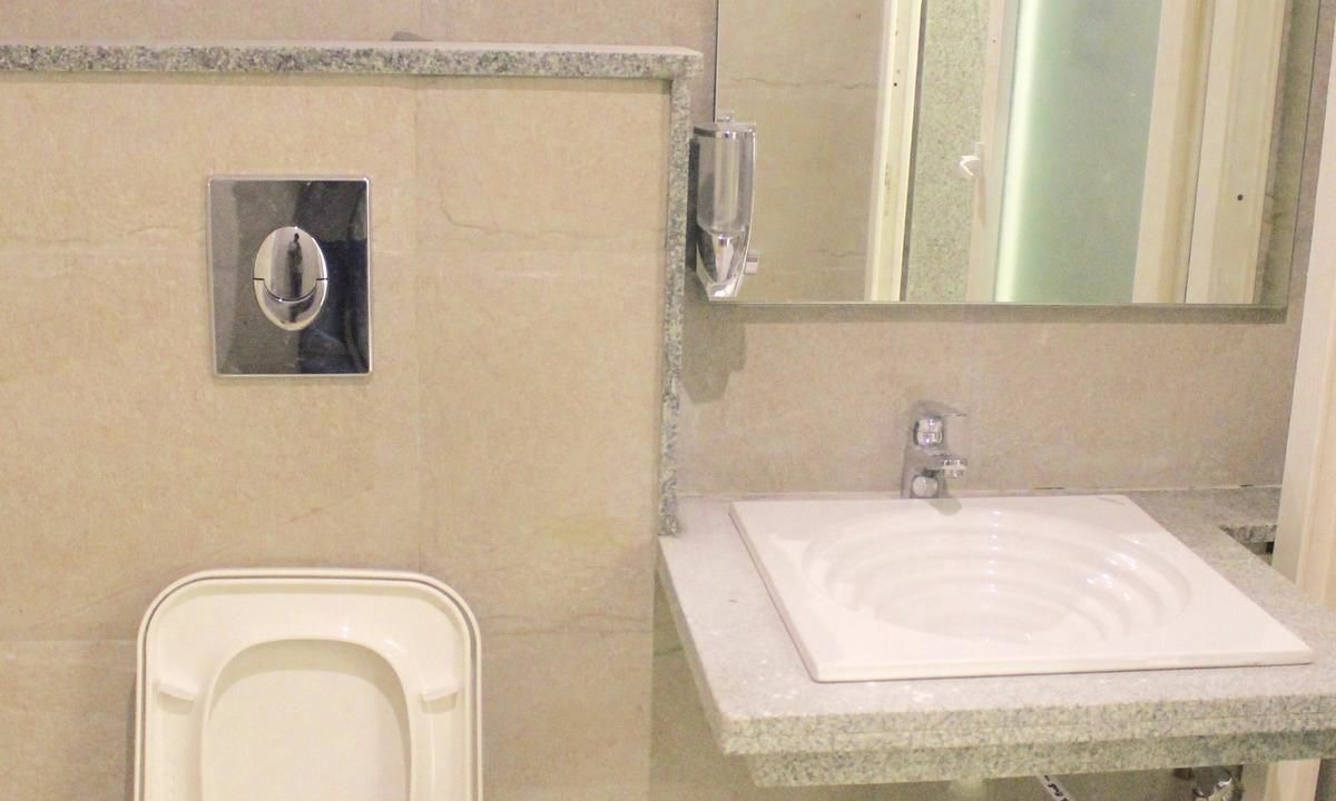Photo of Bathroom in Mahabalipuram