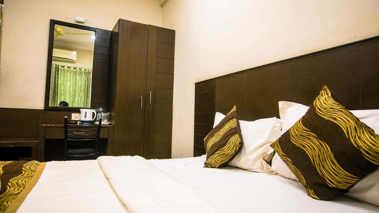 Photo of Bedroom in Periamet