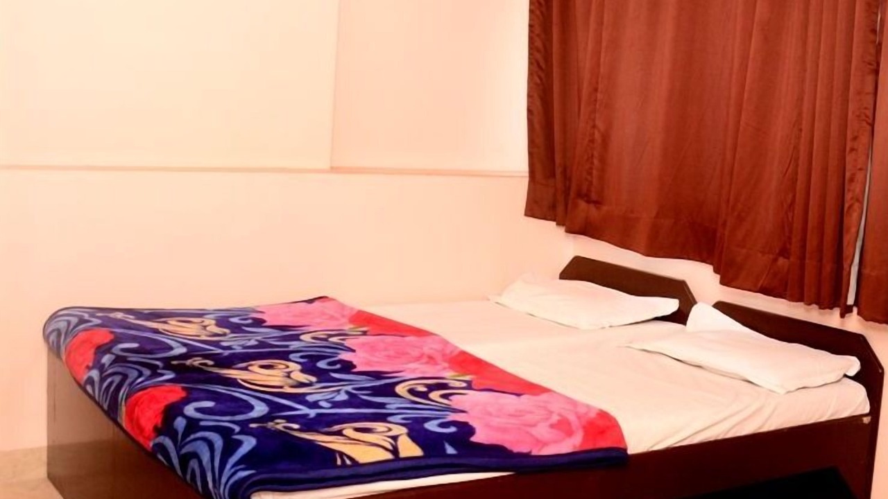 Photo of Bedroom in Central Pune