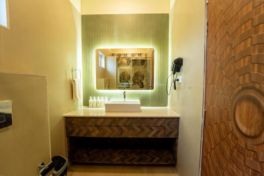Photo of Bathroom in Sernabatim