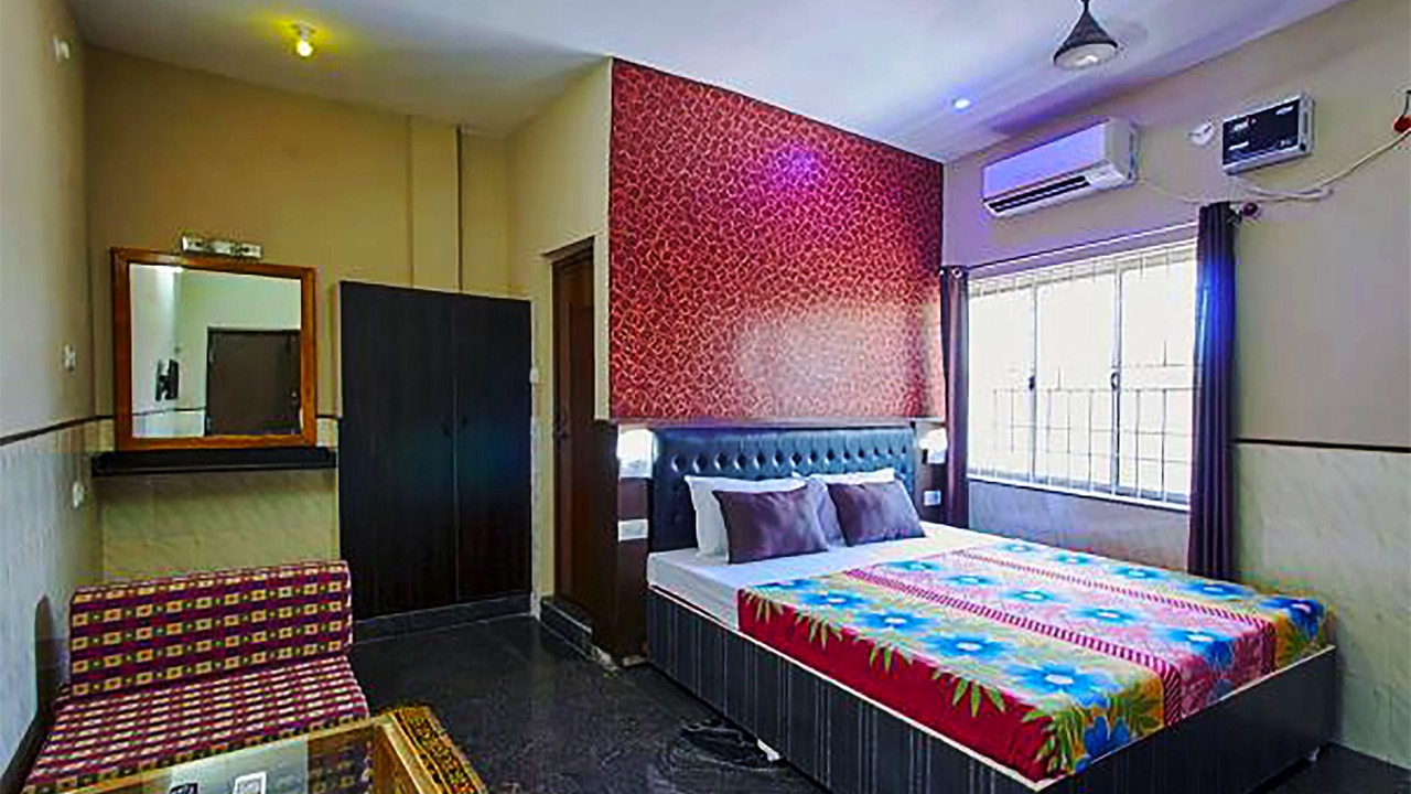 Photo of Bedroom in Mahabalipuram Beach