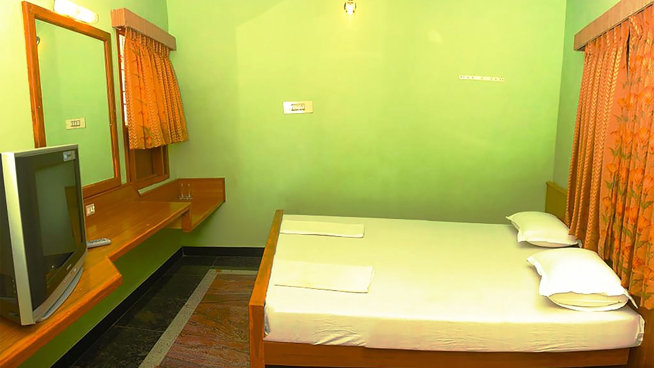 Photo of Bedroom in Mahabalipuram Beach
