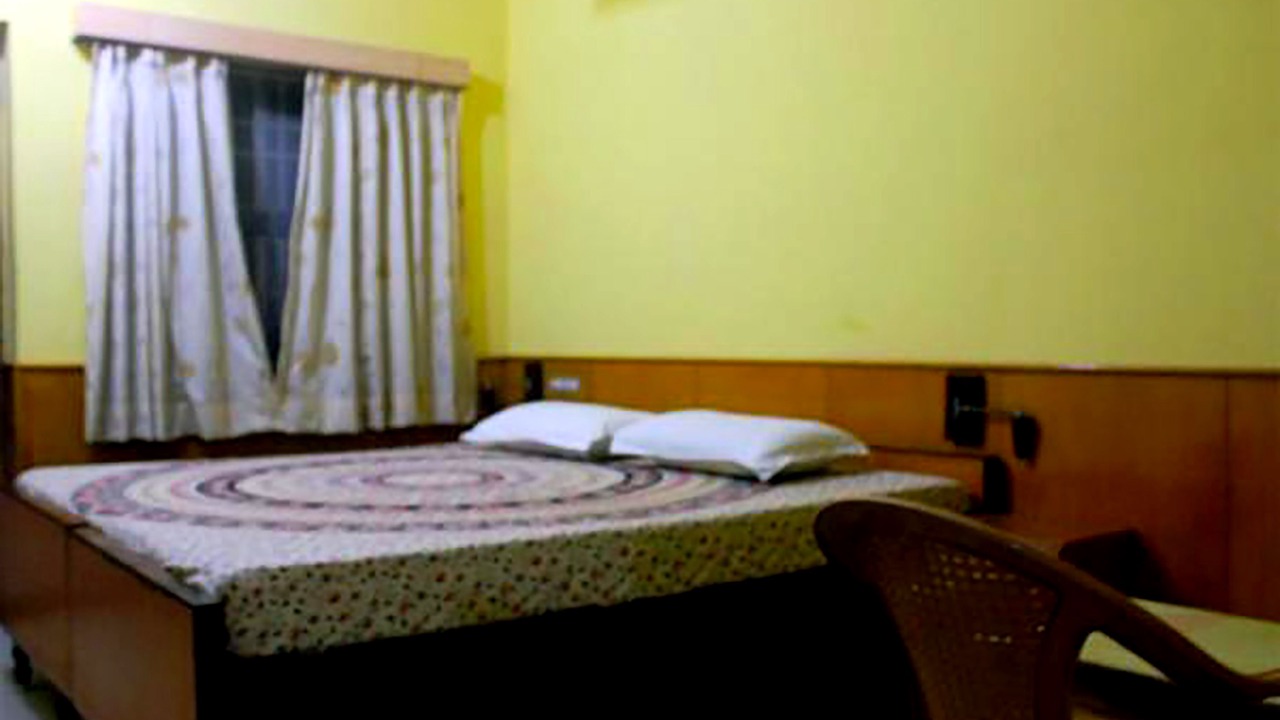 Photo of Bedroom in Mahabalipuram Beach