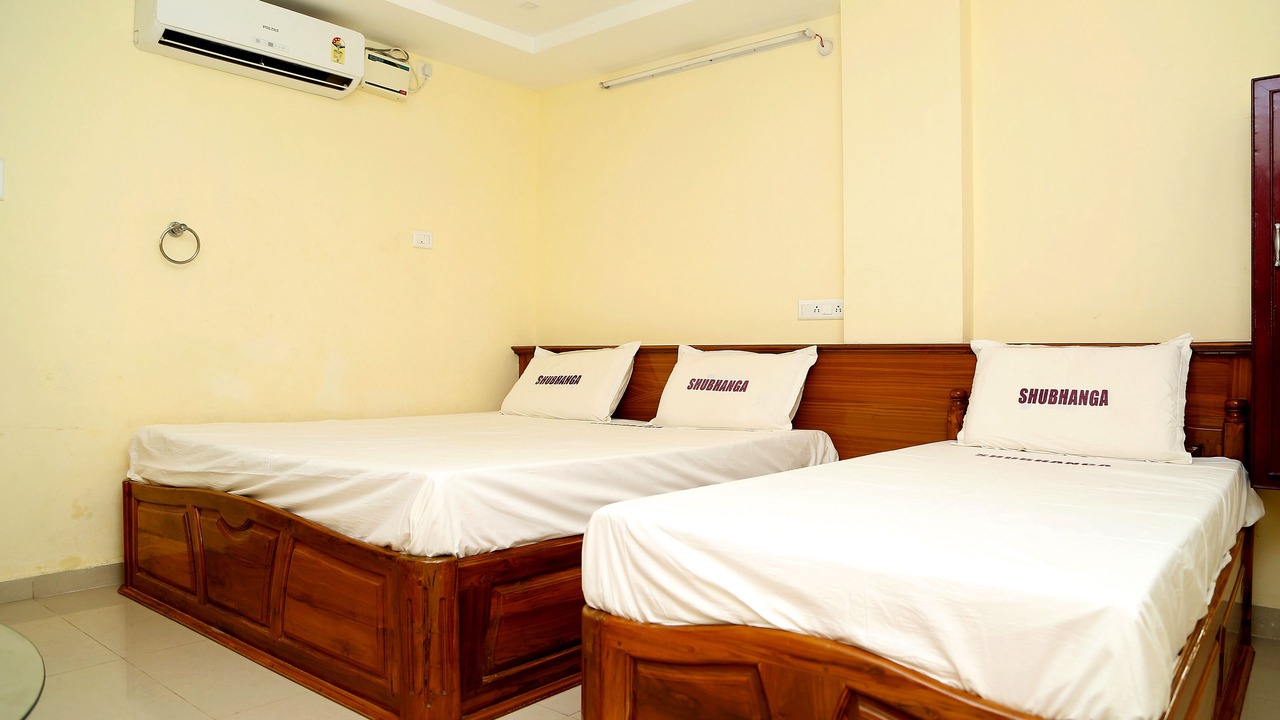 Photo of Bedroom in Srikalahasti