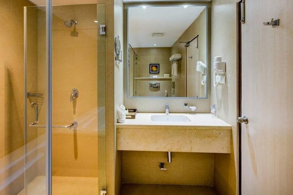 Photo of Bathroom in Kelakam