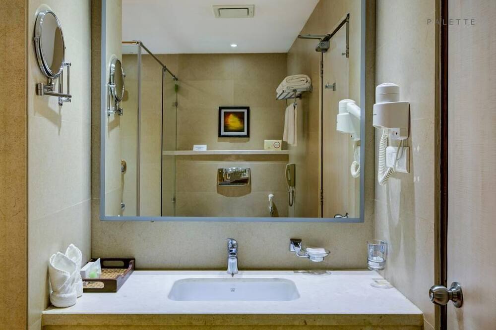 Photo of Bathroom in Kelakam