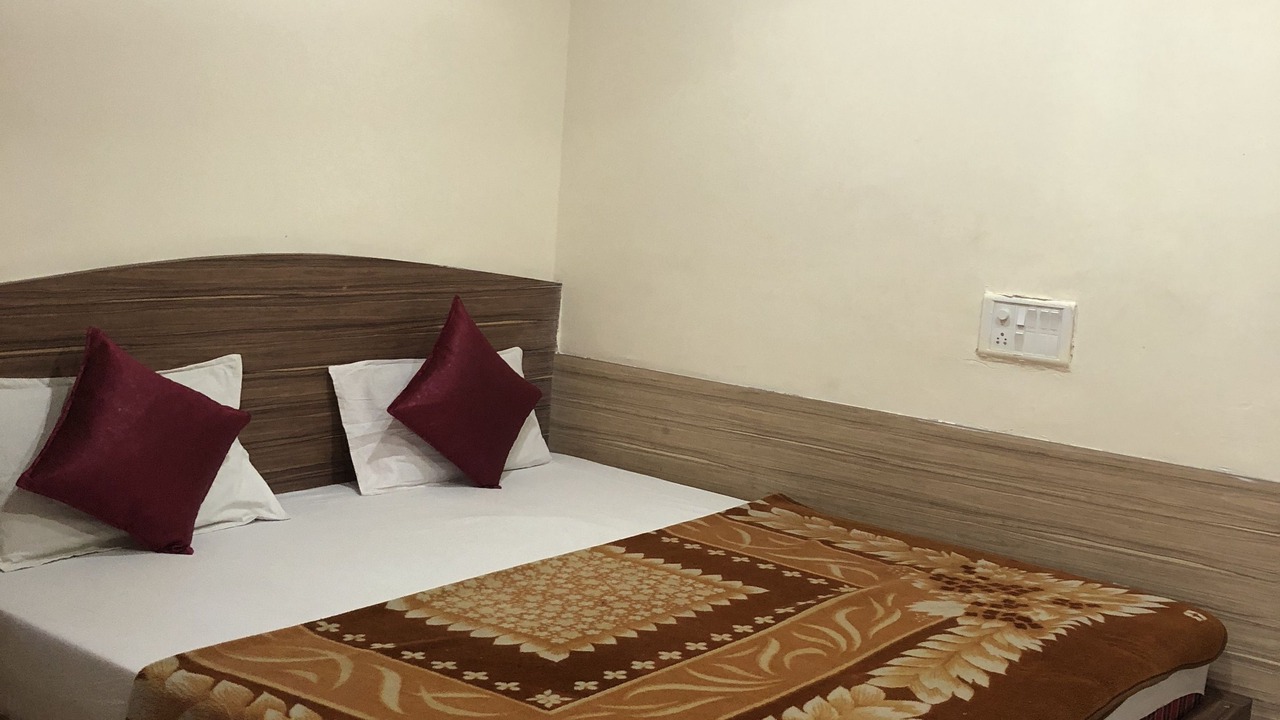 Photo of Bedroom in Pachmarhi