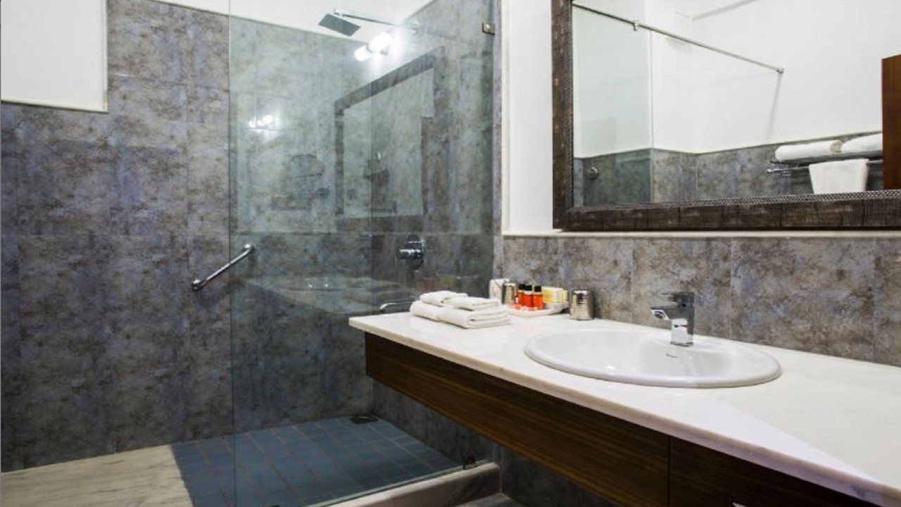 Photo of Bathroom in Lake Pichola