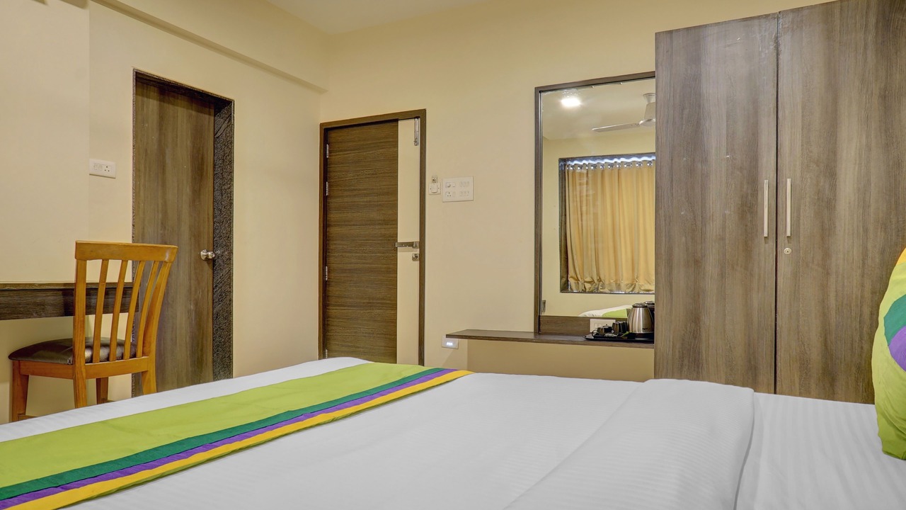 Photo of Bedroom in Hadapsar