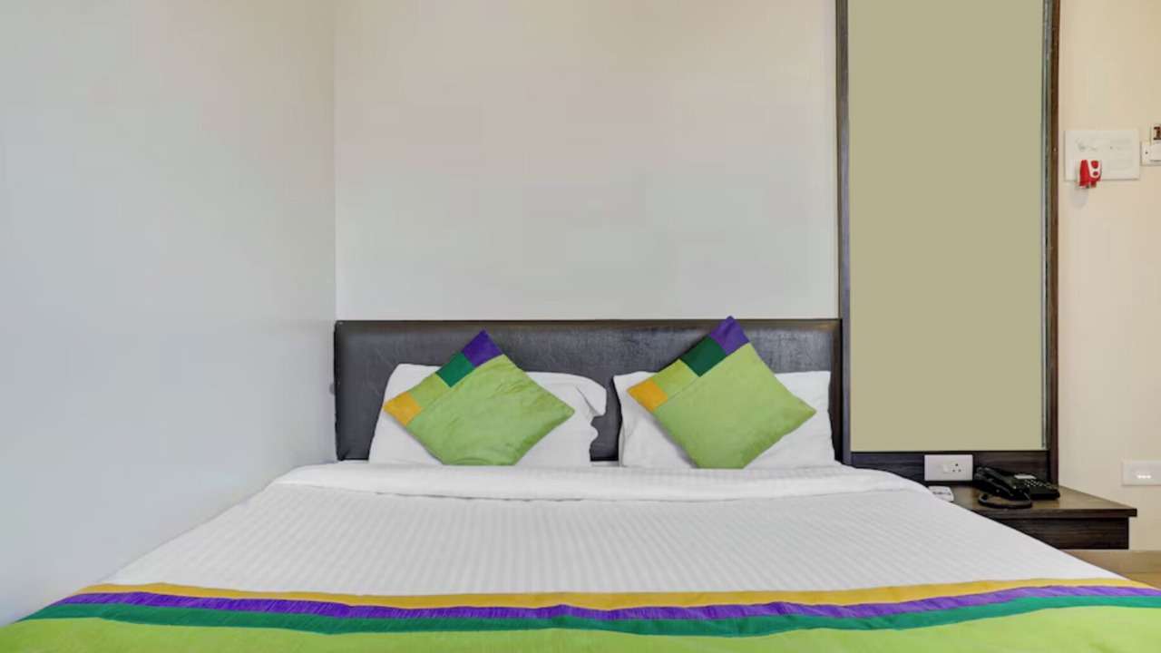 Photo of Bedroom in Hadapsar