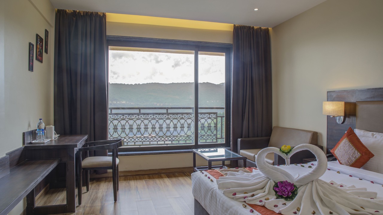 Photo of Bedroom in Lavasa