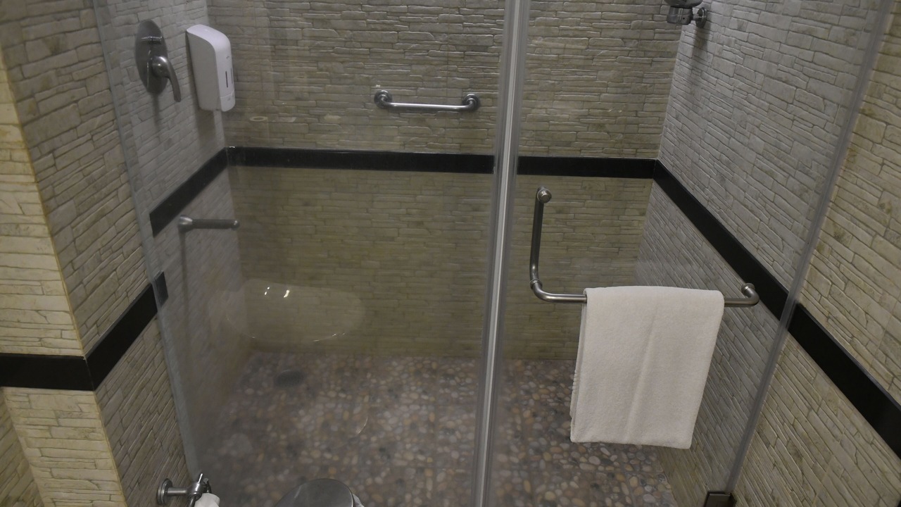 Photo of Bathroom in White Town
