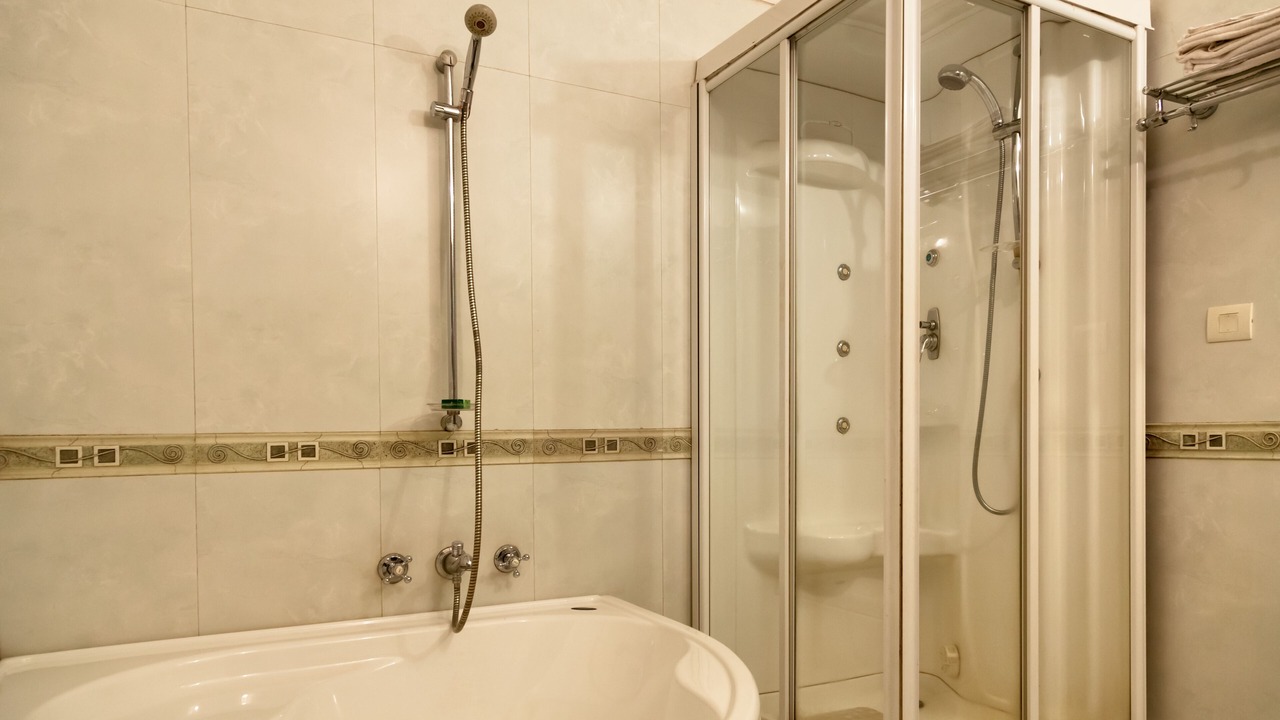Photo of Bathroom in Pachmarhi