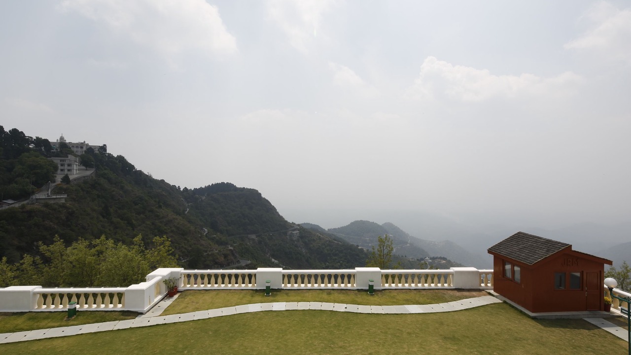 Photo of Patio Balcony in Mussoorie