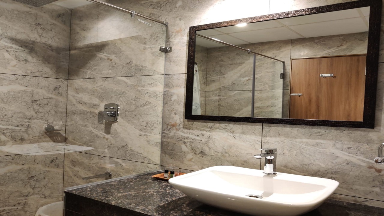 Photo of Bathroom in Kelambakkam