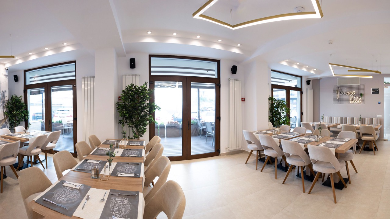 Photo of Others in Mamaia-Sat