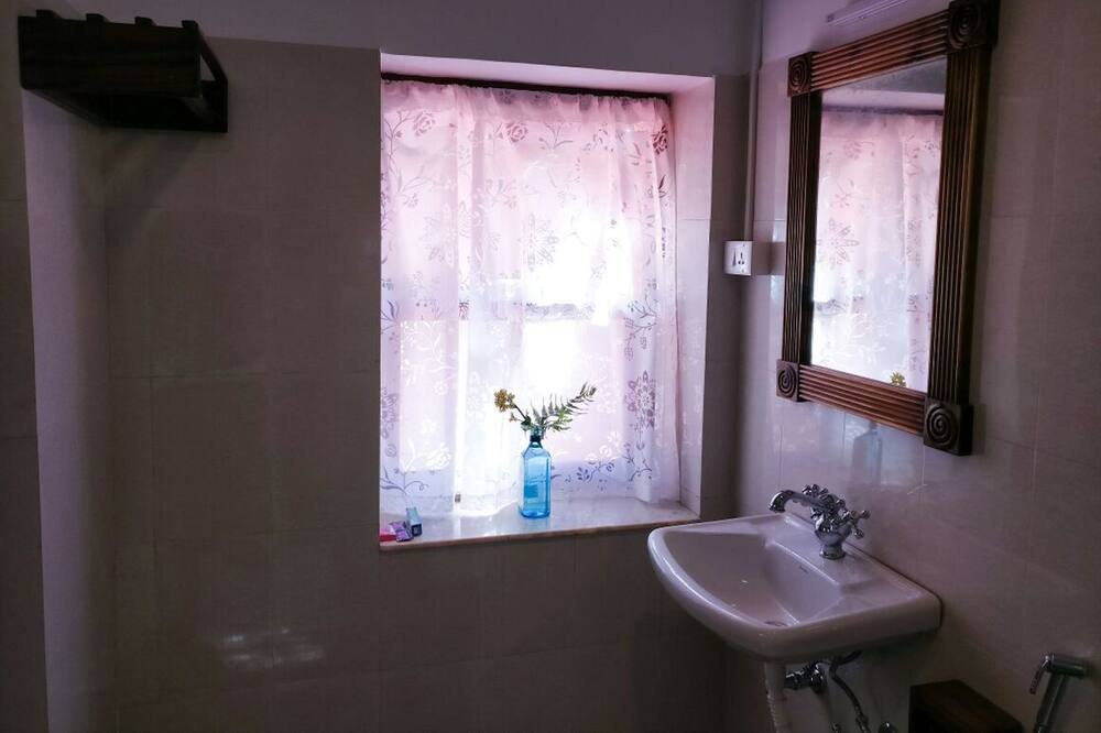 Photo of Bathroom in Attadi
