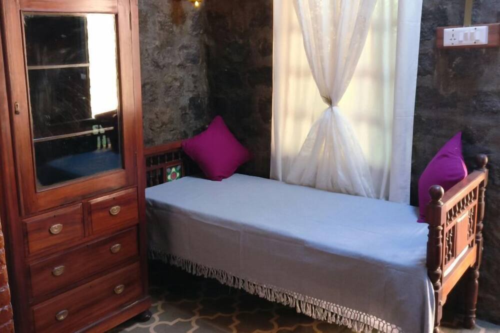Photo of Bedroom in Attadi