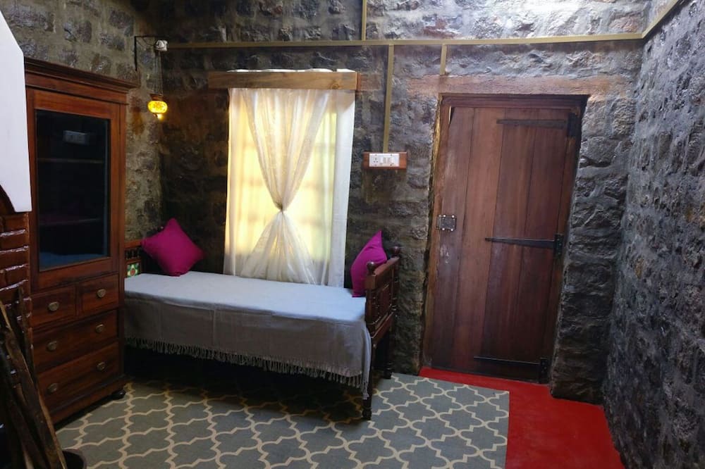 Photo of Bedroom in Attadi
