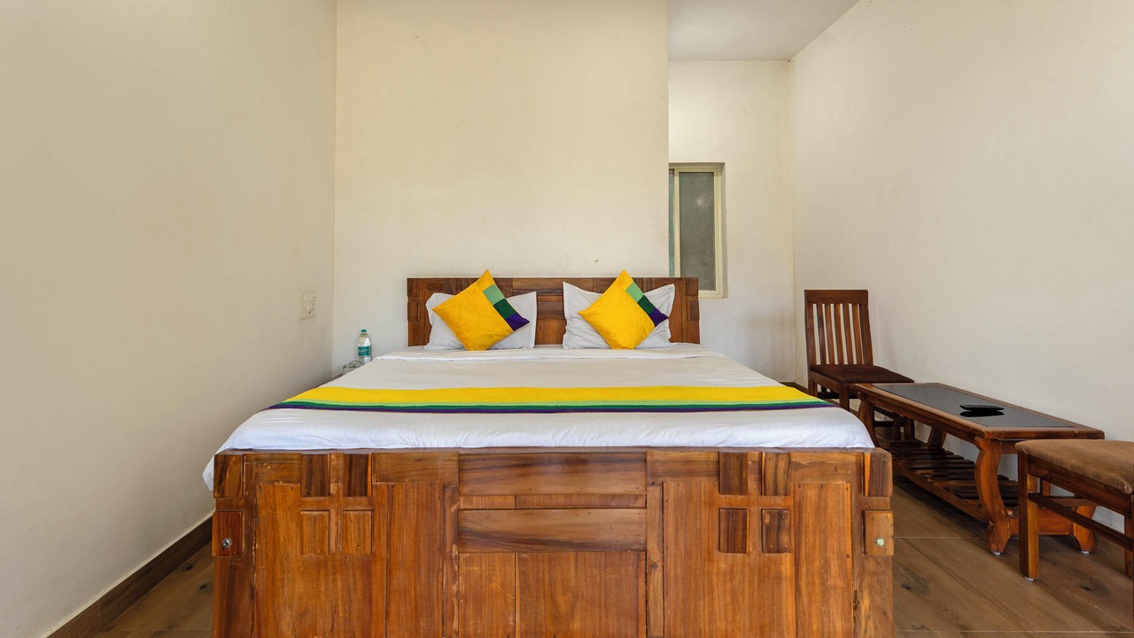 Photo of Bedroom in Somvarpet