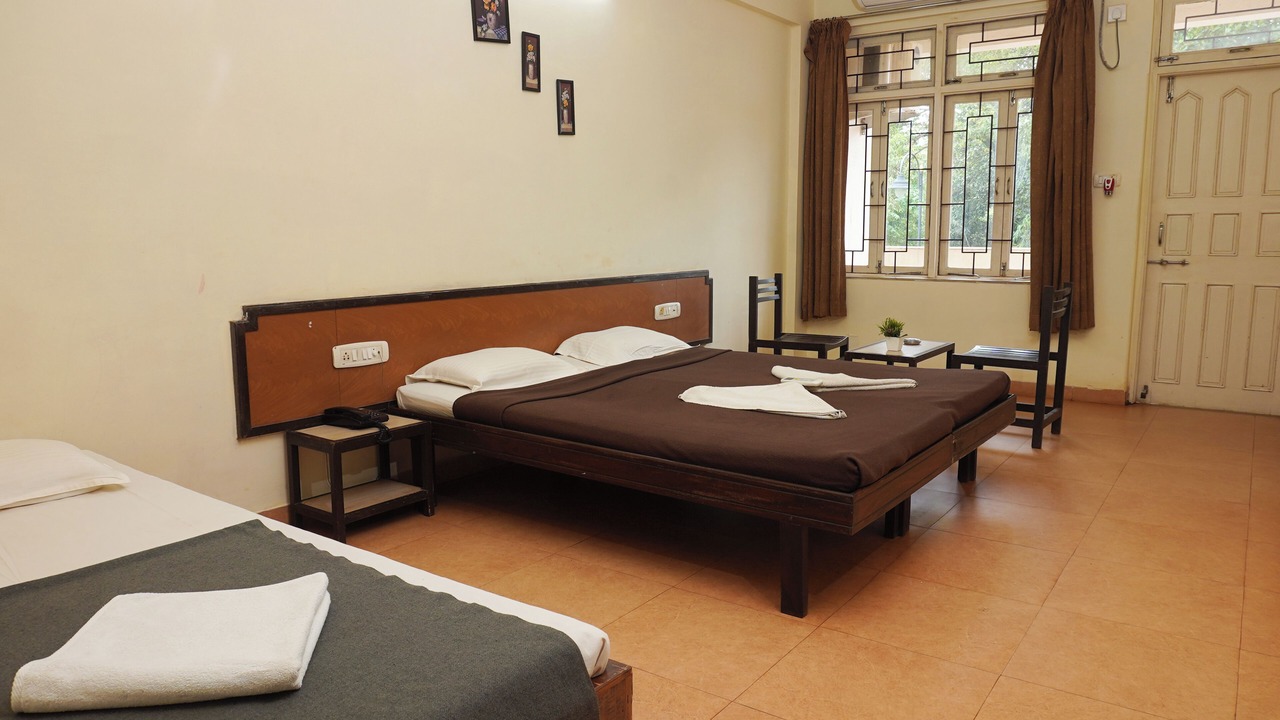 Photo of Bedroom in Ganpatipule
