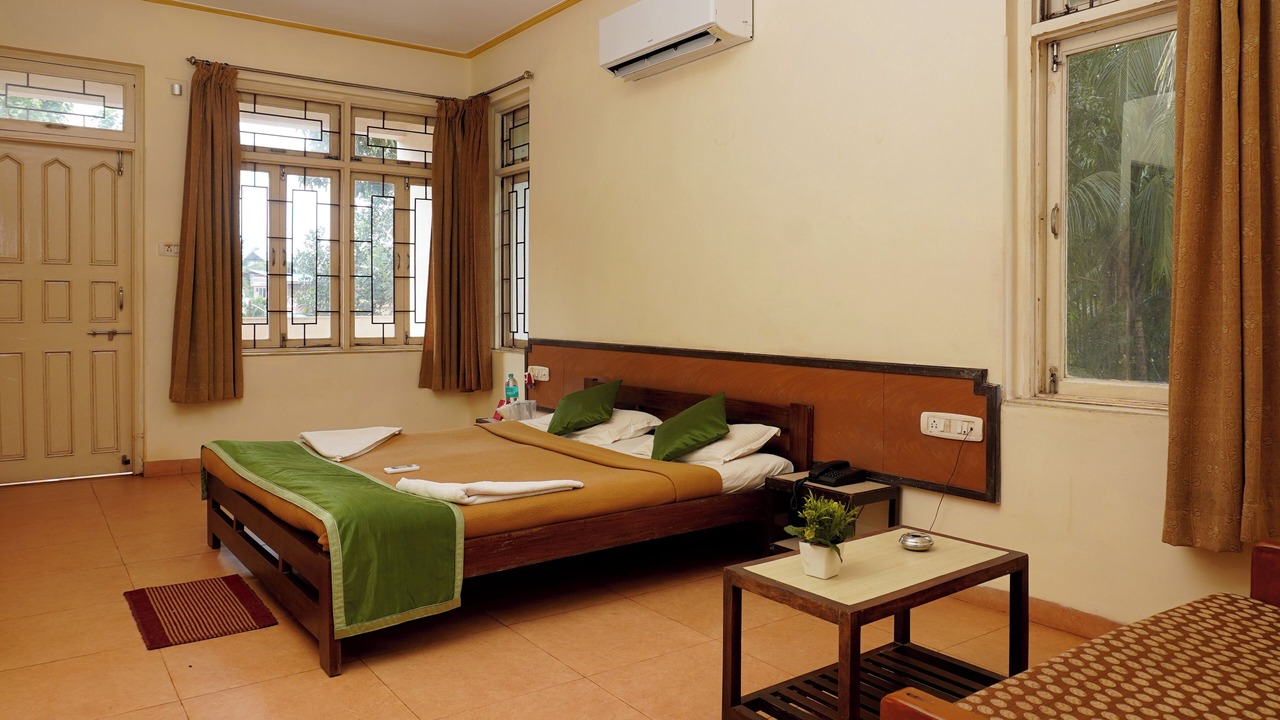 Photo of Bedroom in Ganpatipule
