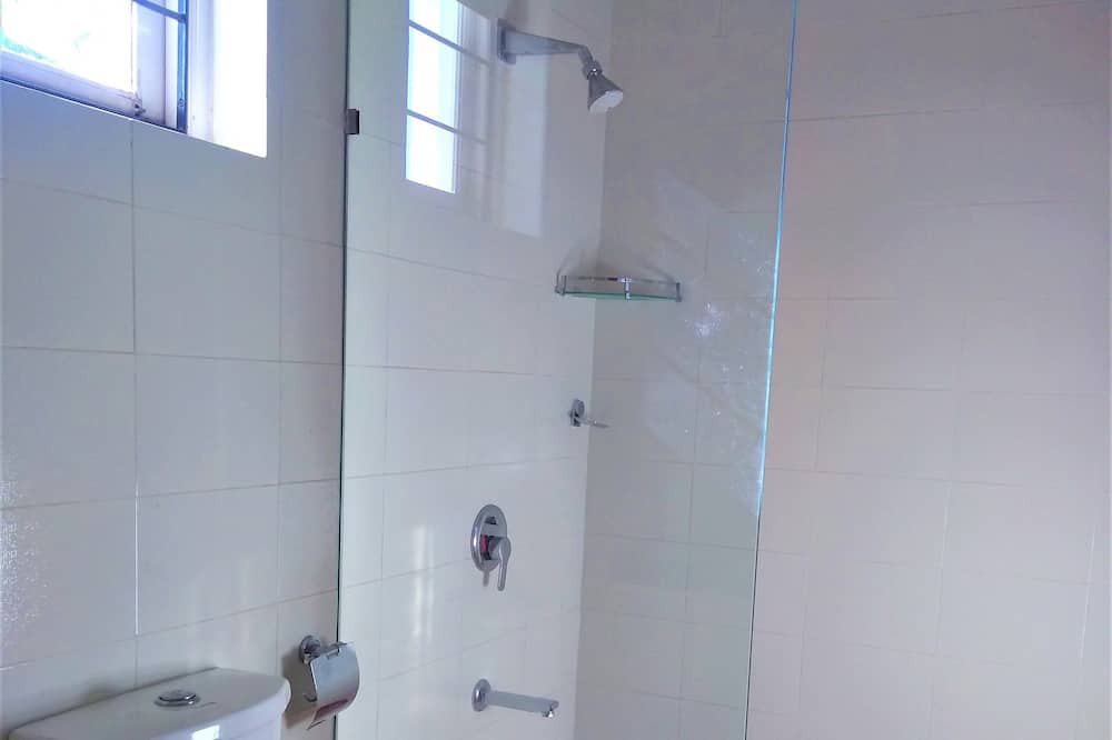 Photo of Bathroom in Fatona